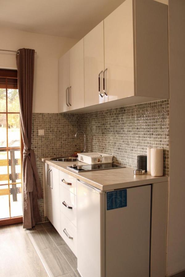 Eleon Motel Brezovice Bagian luar foto