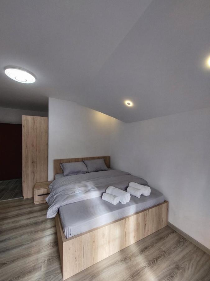 Eleon Motel Brezovice Bagian luar foto