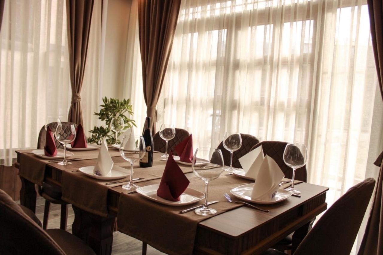 Eleon Motel Brezovice Bagian luar foto