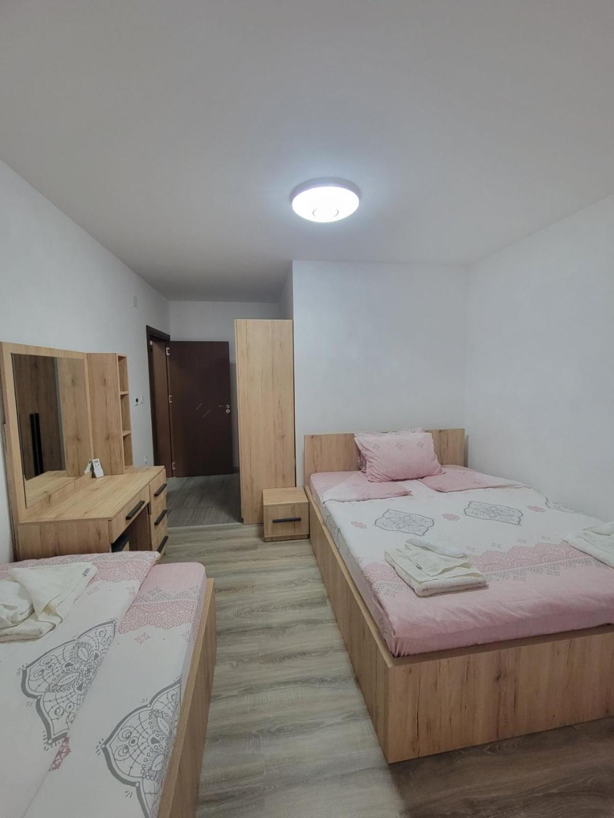 Eleon Motel Brezovice Bagian luar foto